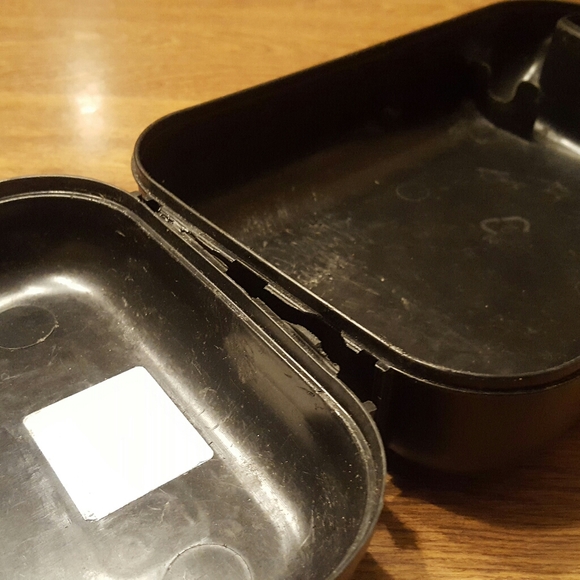 WAHL ELECTRIC CLIPPERS WITH CASE - Picture 3 of 5